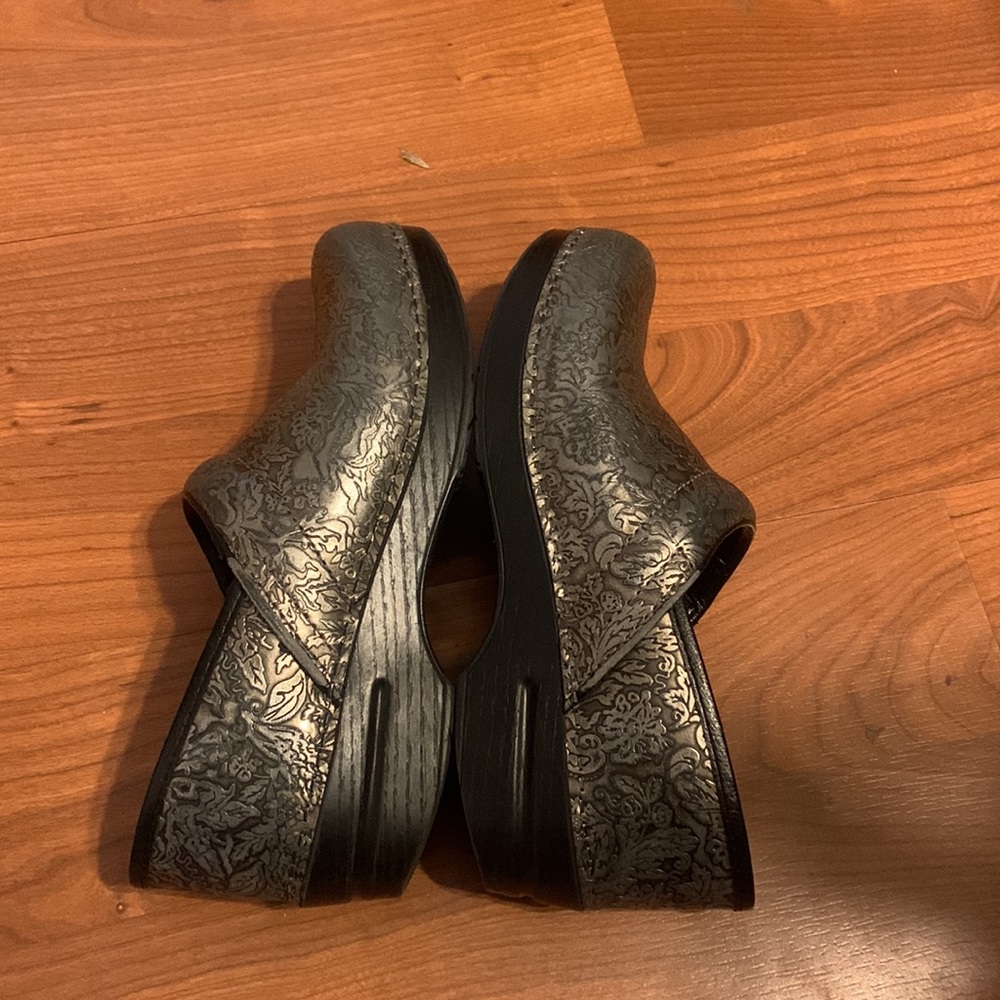 Dansko Guc. Metallic Flower Patterned Danskos - image 3